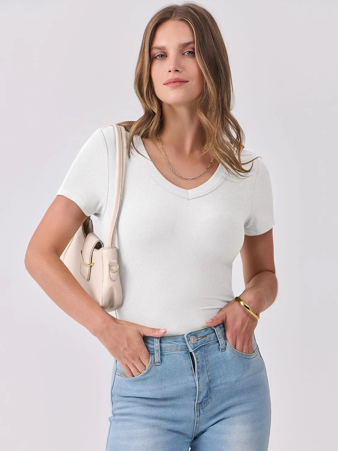 ANRABESS Women Short Sleeve V Neck Ribbed Knit Fitted Shirts Basic Tees Tops 2025 Summer Casual T-Shirts Going Out Outfits