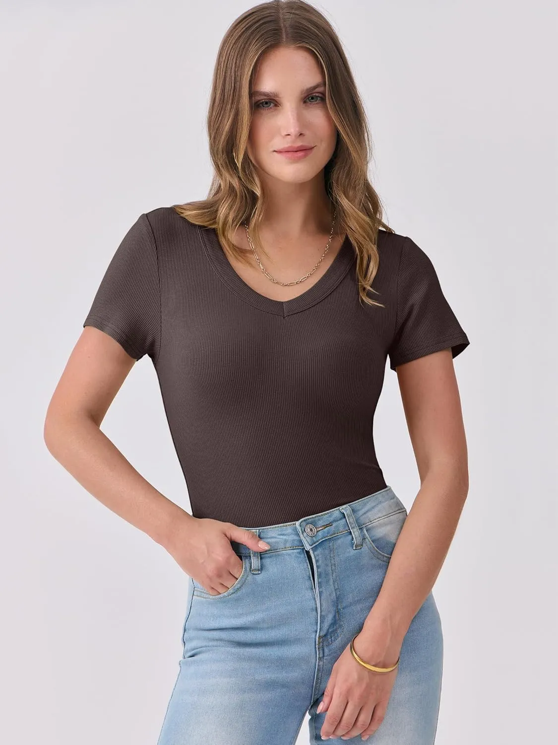 ANRABESS Women Short Sleeve V Neck Ribbed Knit Fitted Shirts Basic Tees Tops 2025 Summer Casual T-Shirts Going Out Outfits