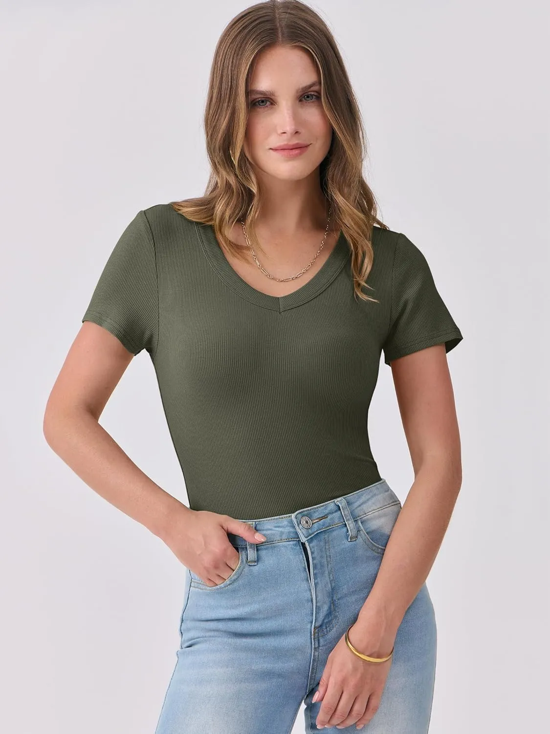 ANRABESS Women Short Sleeve V Neck Ribbed Knit Fitted Shirts Basic Tees Tops 2025 Summer Casual T-Shirts Going Out Outfits