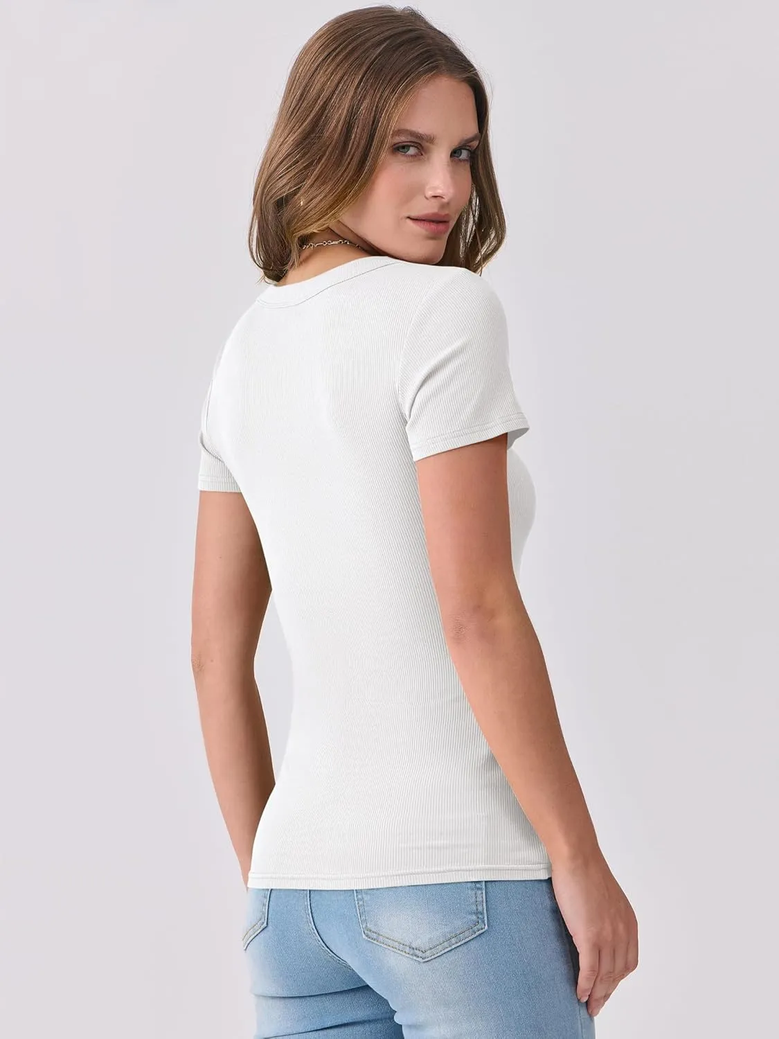 ANRABESS Women Short Sleeve V Neck Ribbed Knit Fitted Shirts Basic Tees Tops 2025 Summer Casual T-Shirts Going Out Outfits