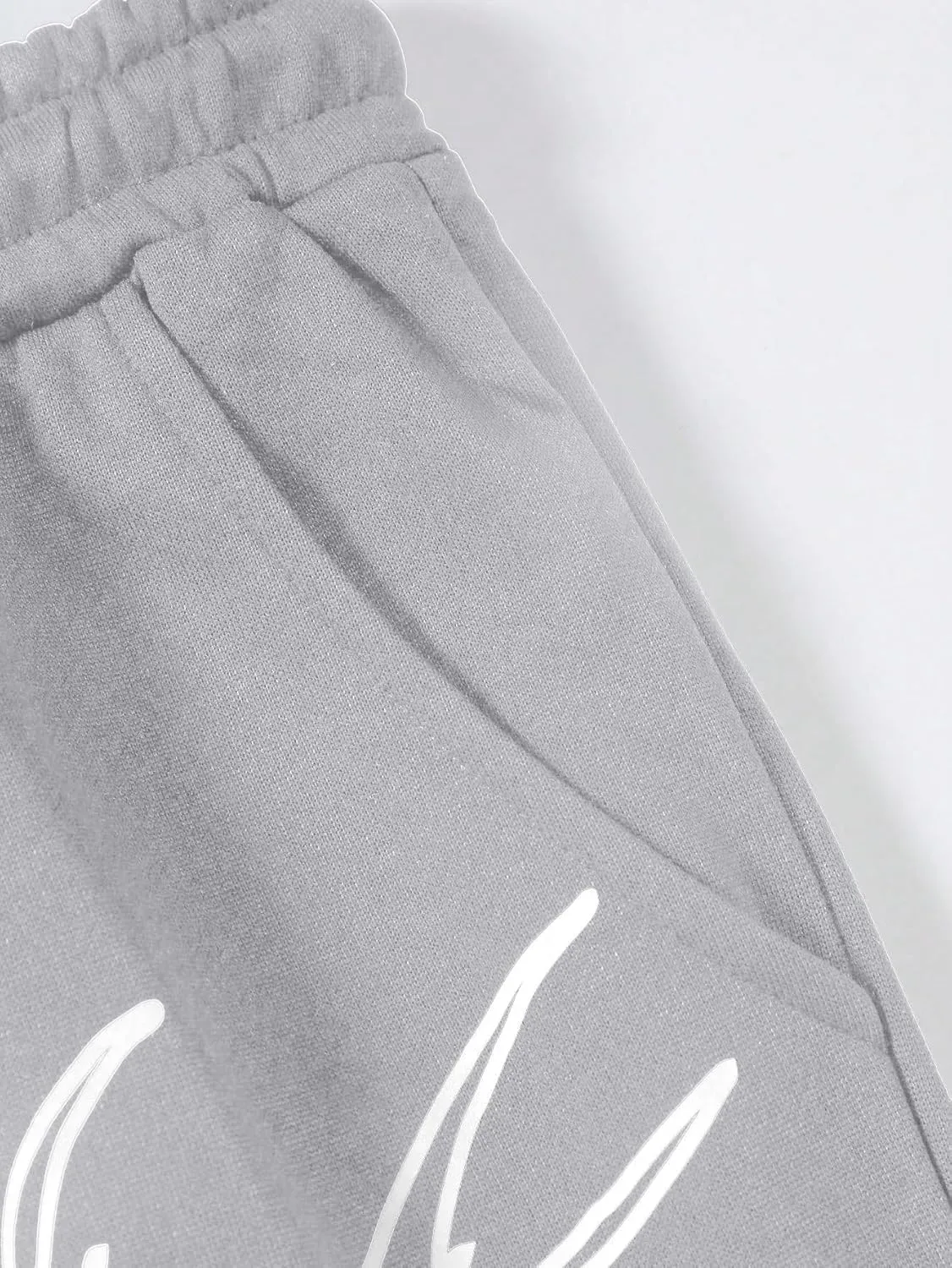 GORGLITTER Men's Graphic Baggy Sweatpants Wide Leg Y2K Drawstring Stacked Jogger Pants with Pockets