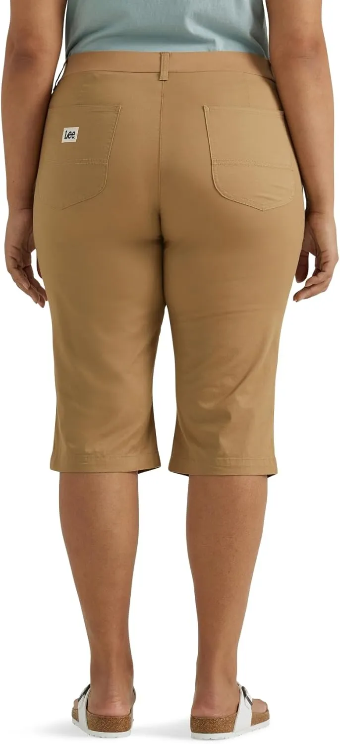 Lee Women's Plus Size Ultra Lux Comfort with Flex-to-go Utility Skimmer Capri Pant