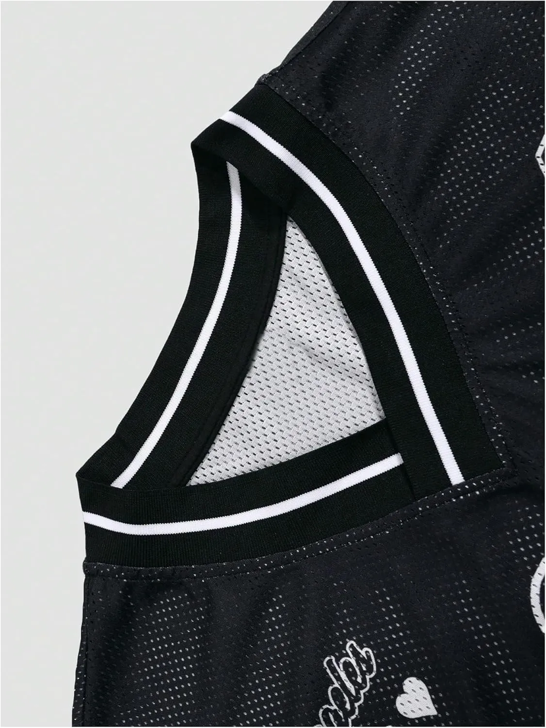 SOLY HUX Men's Y2k Jersey Shirts Mesh Letter Graphic Tees V Neck Short Sleeve T Shirt Loose Tops