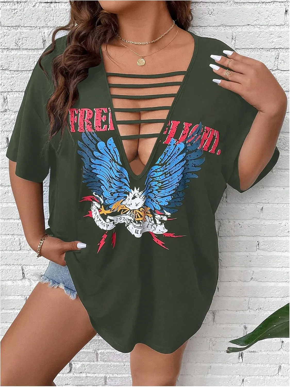 SOLY HUX Women's Plus Size Letter Graphic Tees Cut Out Deep V Neck Half Sleeve T Shirts Tops