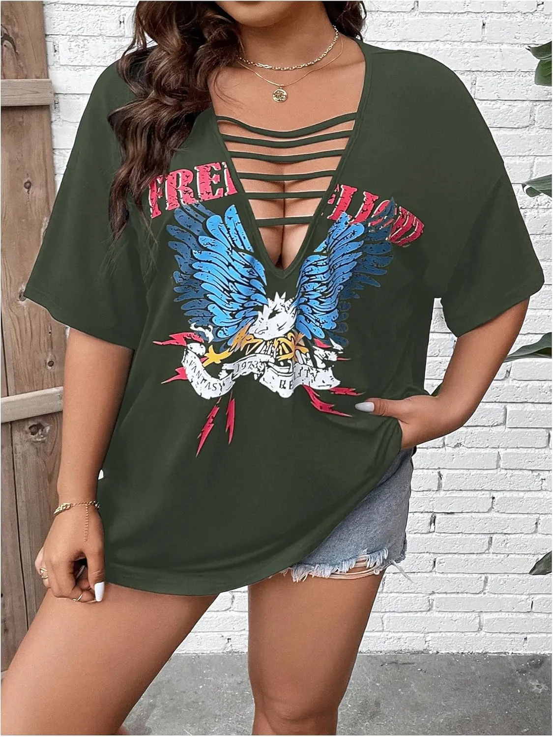 SOLY HUX Women's Plus Size Letter Graphic Tees Cut Out Deep V Neck Half Sleeve T Shirts Tops
