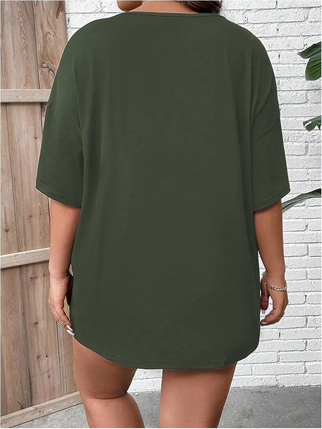 SOLY HUX Women's Plus Size Letter Graphic Tees Cut Out Deep V Neck Half Sleeve T Shirts Tops
