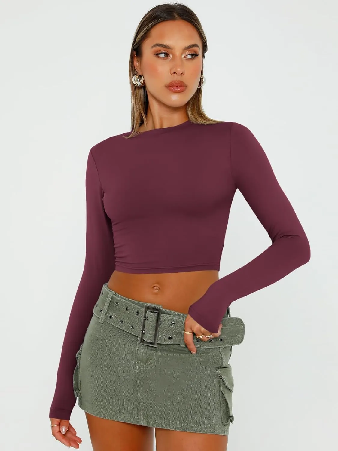 Trendy Queen Womens Long Sleeve Crop Tops Basic Slim Fitted Shirts Fashion 2025 Going Out Y2k Tops Teen Girl Clothes