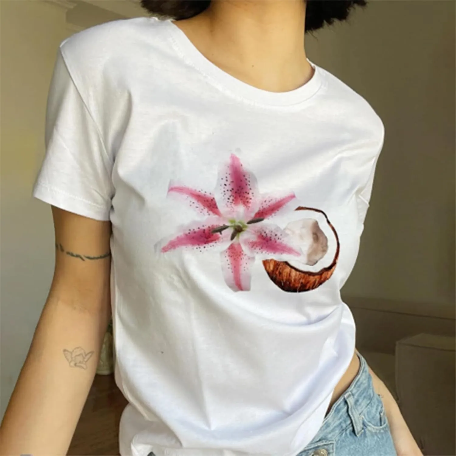Women Graphic Baby Tees Vintage Cute Aesthetic Tops Y2K Fruit Printed 90s Crop Top Summer Cropped T Shirt