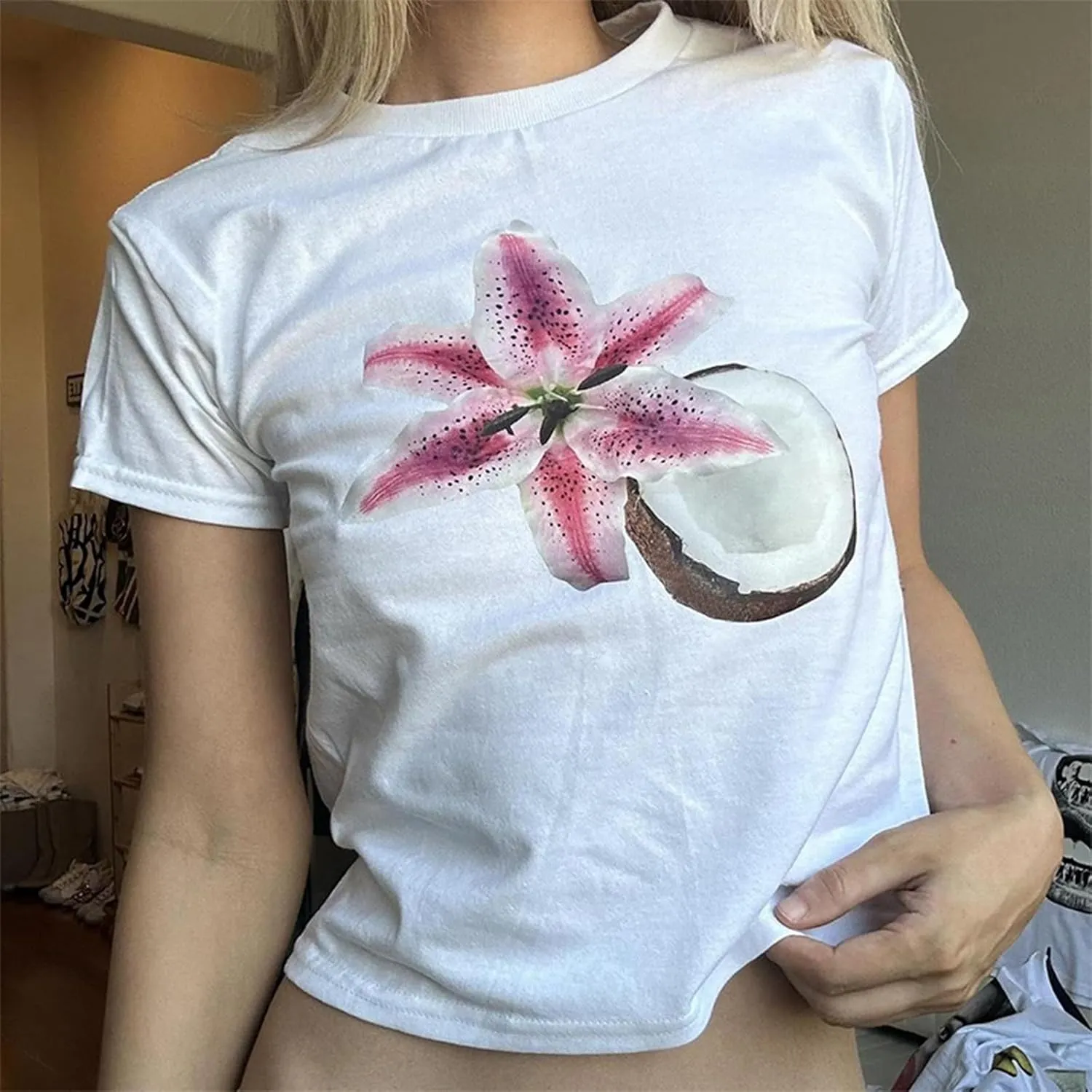 Women Graphic Baby Tees Vintage Cute Aesthetic Tops Y2K Fruit Printed 90s Crop Top Summer Cropped T Shirt