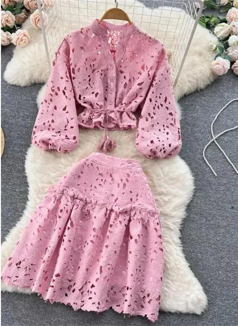 Women's Summer 2-Piece Hollow-Out Lace Set  Single-Breasted Top Mini Pleated Skirt, Fashion High Street Outfits